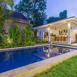 Central & Charming 3Bedr With Private Pool